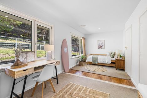 Photo of property in 425a Cashmere Road, Westmorland, Christchurch, 8025