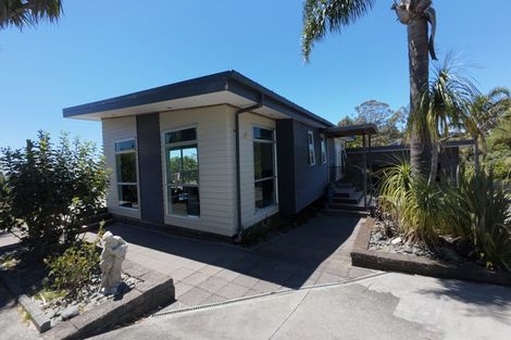 Photo of property in 8 Ocean View Road, Cable Bay, 0420