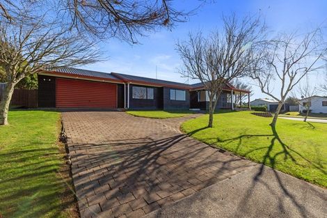 Photo of property in 2 Judena Place, Pukete, Hamilton, 3200