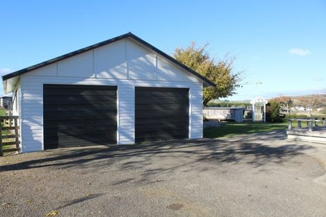 Photo of property in 183 Cowper Road, Dannevirke, 4976