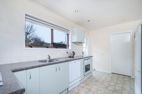 Photo of property in 2 Matuhi Rise, Henderson, Auckland, 0612