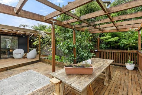 Photo of property in 53 Lowry Crescent, Stokes Valley, Lower Hutt, 5019