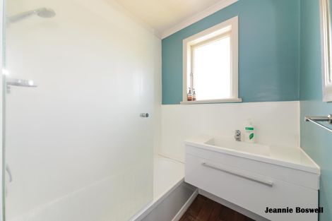 Photo of property in 600 Featherston Street, Roslyn, Palmerston North, 4414