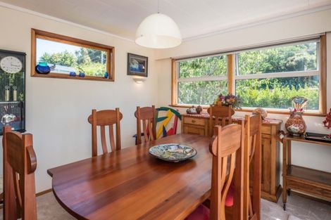 Photo of property in 6 Horomona Road, Paekakariki, 5034