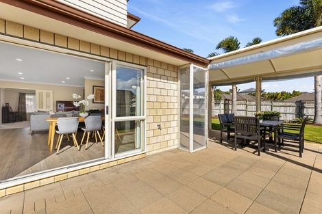 Photo of property in 51 William Gamble Drive, Greenhithe, Auckland, 0632