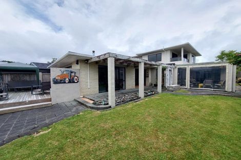 Photo of property in 25 Linda Street, Oakura, 4314