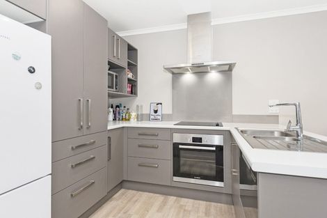 Photo of property in 2/144 Old Farm Road, Hamilton East, Hamilton, 3216