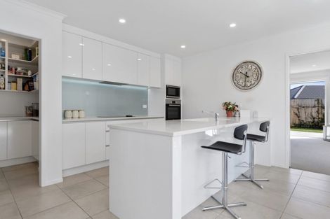 Photo of property in 6 Batty Street, Papamoa Beach, Papamoa, 3118