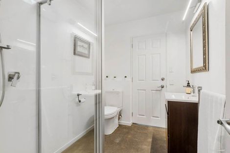 Photo of property in 2/12 Wolsley Avenue, Milford, Auckland, 0620