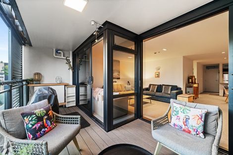 Photo of property in 2-06/424 Maunganui Road, Mount Maunganui, 3116