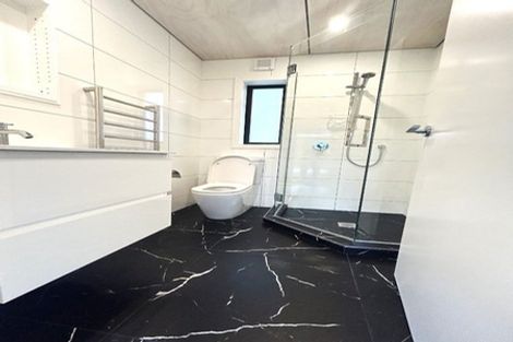 Photo of property in 4/764 Beach Road, Browns Bay, Auckland, 0630