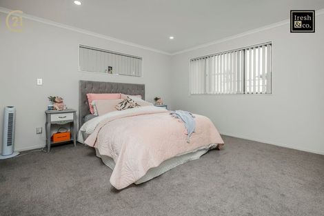 Photo of property in 56b Cambridge Terrace, Papatoetoe, Auckland, 2025