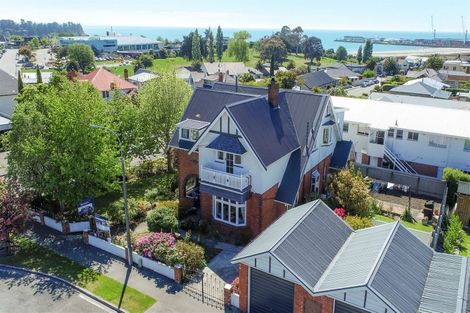 Photo of property in 2 Hart Street, Maori Hill, Timaru, 7910