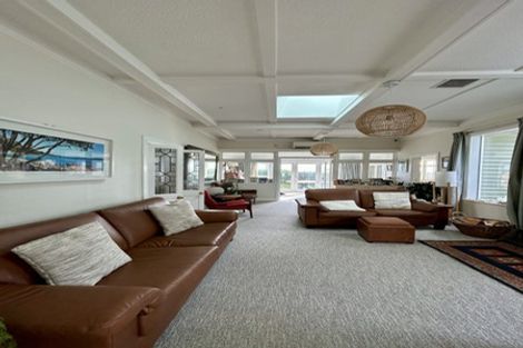 Photo of property in 13 Marine Parade, Eastbourne, Lower Hutt, 5013