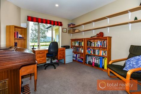 Photo of property in 92a Milns Road, Halswell, Christchurch, 8025