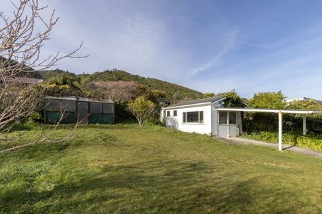 Photo of property in 9 Kotare Street, Waikanae, 5036