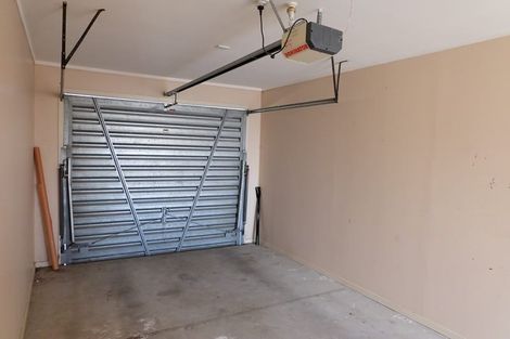 Photo of property in 5/3195 Great North Road, New Lynn, Auckland, 0600