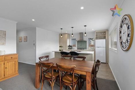 Photo of property in 5 Takapo Grove, Kelson, Lower Hutt, 5010