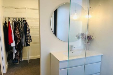 Photo of property in 6 Cracroft Street, Welbourn, New Plymouth, 4310