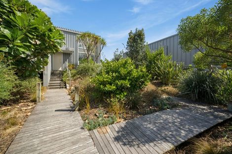 Photo of property in 14 Beachview Grove, Peka Peka, Waikanae, 5391