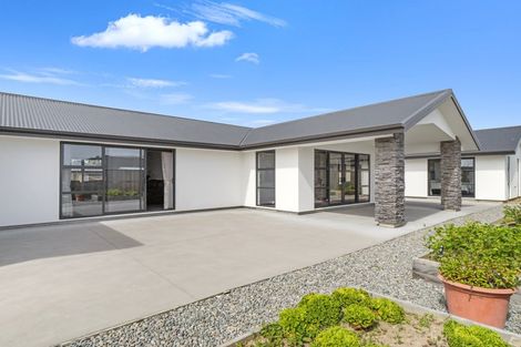 Photo of property in 13 Rosalind Avenue, Darfield, 7510