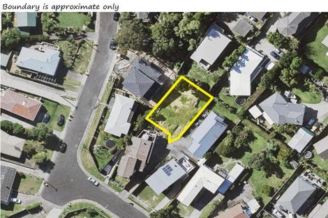 Photo of property in 6a Hauraki Crescent, Pinehill, Auckland, 0632