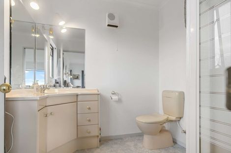 Photo of property in 4 Pampas Place, Western Heights, Hamilton, 3200