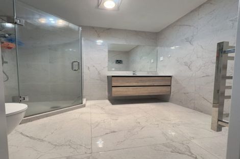 Photo of property in 19d Farwood Drive, Henderson, Auckland, 0612