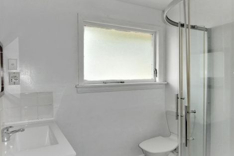 Photo of property in 8 Clonbern Place, Upper Riccarton, Christchurch, 8041