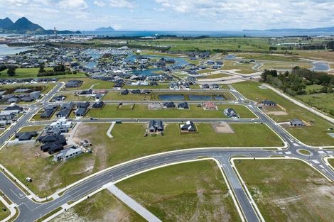 Photo of property in 51 Kitemaunga Avenue, One Tree Point, 0118