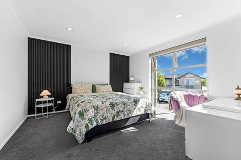 Photo of property in 41 Bruce Pulman Drive, Takanini, 2112