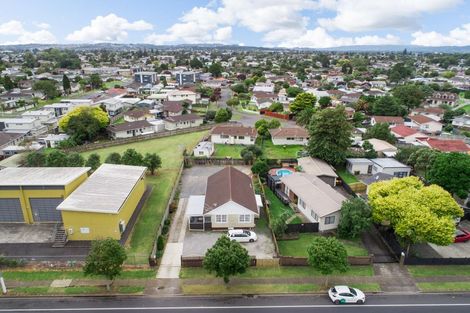 Photo of property in 422 Roscommon Road, Clendon Park, Auckland, 2103