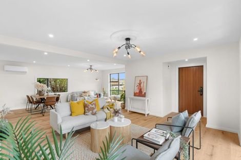 Photo of property in 16 Chepstow Avenue, Fendalton, Christchurch, 8052