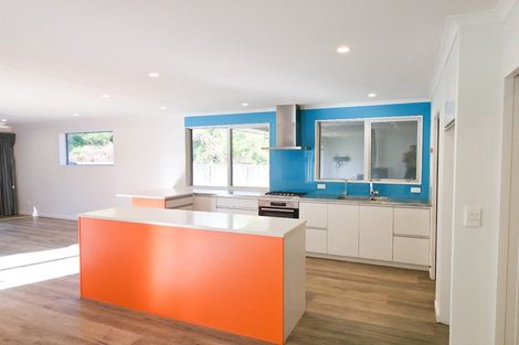 Photo of property in 22 Alexander Street, Waikanae, 5036