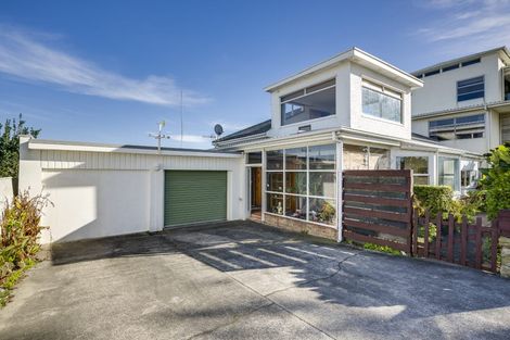 Photo of property in 619 Marine Parade, Napier South, Napier, 4110