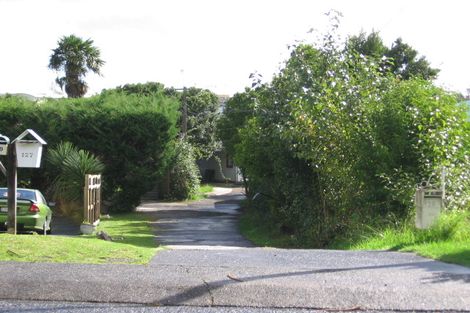 Photo of property in 127 Vodanovich Road, Te Atatu South, Auckland, 0610