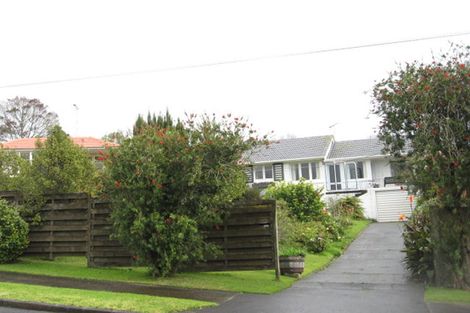 Photo of property in 60 Parkhill Road, Mellons Bay, Auckland, 2014