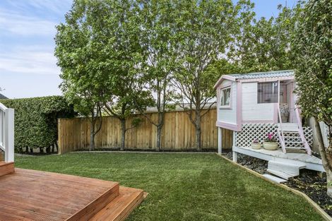 Photo of property in 26 Mariposa Crescent, Birkenhead, Auckland, 0626