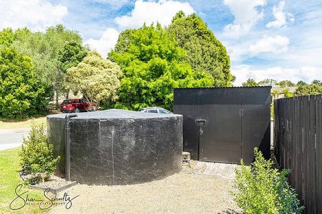 Photo of property in 4 Skelton Crescent, Paparoa, 0571