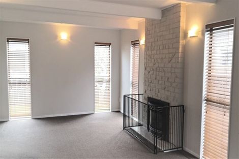 Photo of property in 23 Rembrandt Avenue, Tawa, Wellington, 5028