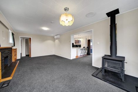 Photo of property in 4 Climie Crescent, Hawera, 4610