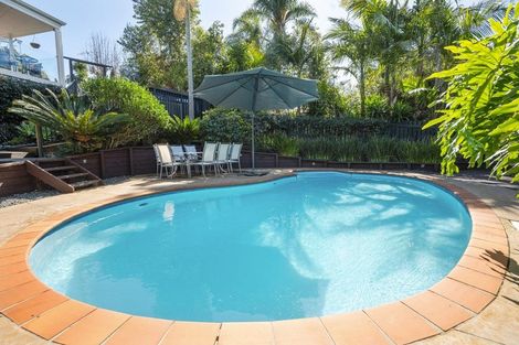 Photo of property in 12 Regia Close, Half Moon Bay, Auckland, 2012