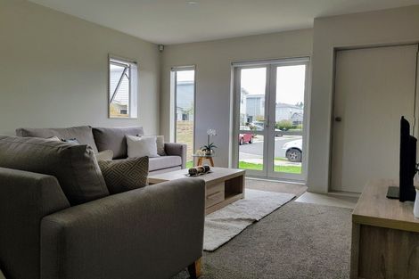 Photo of property in 31 Divide Loop, Takanini, 2112