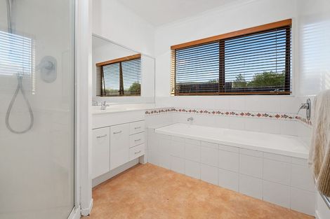 Photo of property in 6 Edward Payton Grove, Pukehangi, Rotorua, 3015