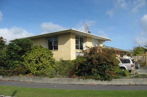 Photo of property in 9 Guinness Crescent, Ilam, Christchurch, 8041