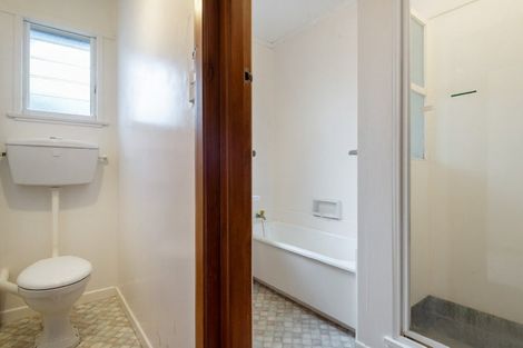 Photo of property in 1/15 Birkley Road, Bayswater, Auckland, 0622