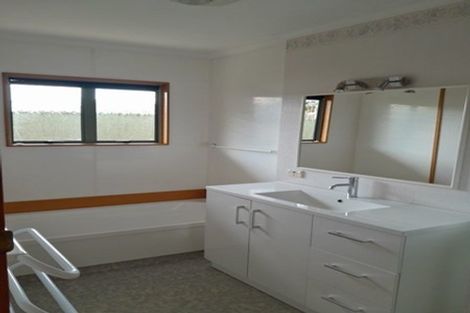 Photo of property in 9 Edgecombe Court, Roslyn, Palmerston North, 4414