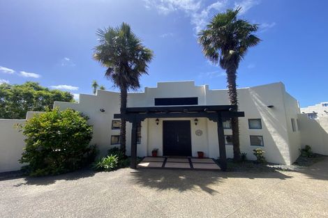 Photo of property in 9 Laingrange Place, Laingholm, Auckland, 0604