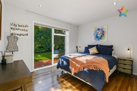 Photo of property in 14 Pomare Road, Tirohanga, Lower Hutt, 5010