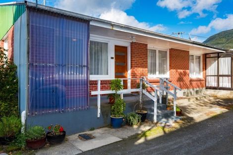Photo of property in 82b Wellington Street, Picton, 7220